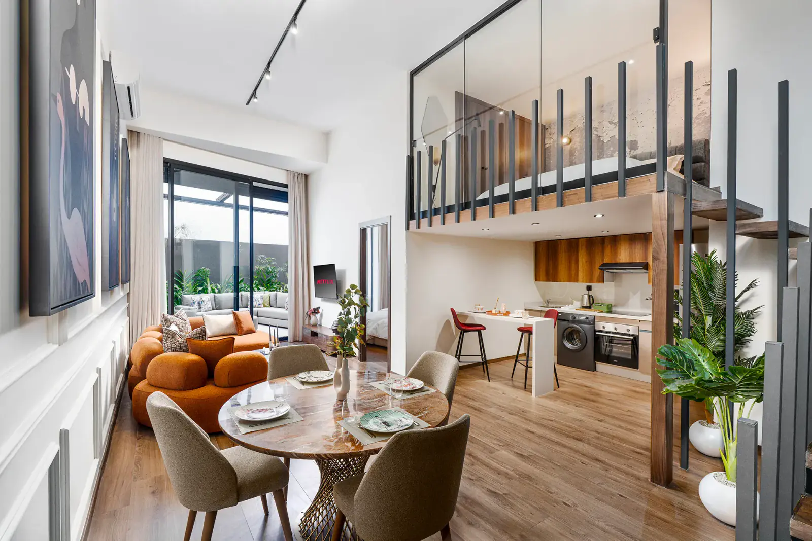 Tricky Tales — DSC03532+HDR-Edit